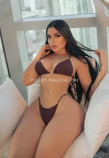Escort Mallow Charlotte — 5