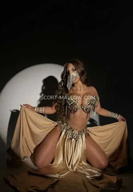 Escort Mallow Amaya — 1