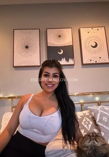 Escort Mallow Marianne — 5