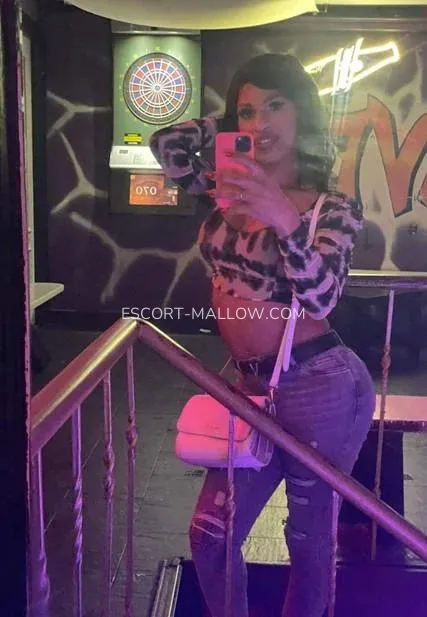 Escort Mallow Ebba — 1