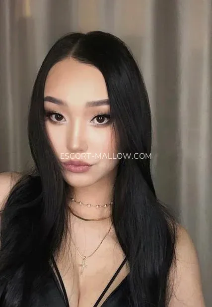 Escort Mallow Therese — 6