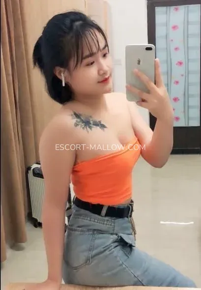 Escort Mallow Gisela — 1