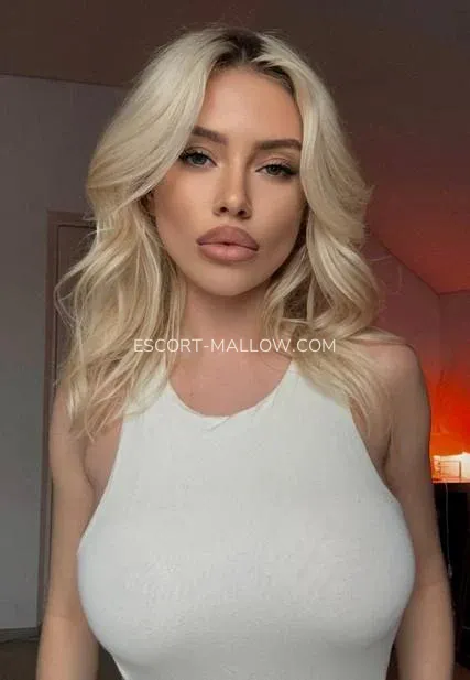 Escort Mallow Angelica — 5