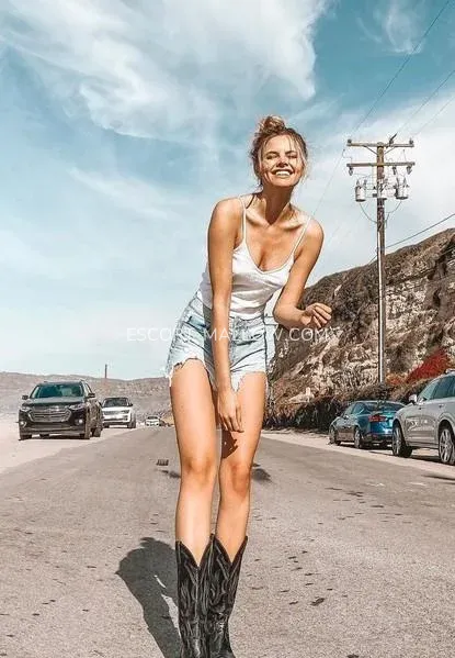 Escort Mallow Sadie — 10