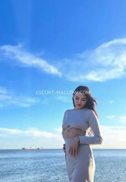 Escort Mallow Carina — 8