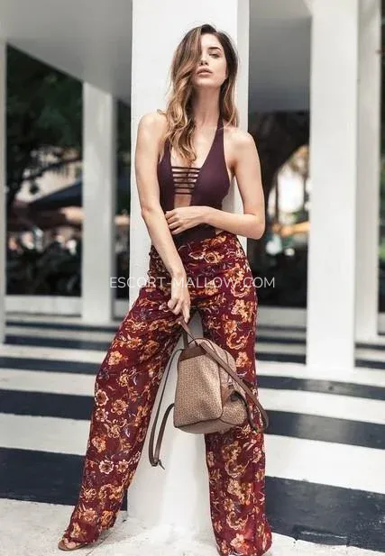 Escort Mallow Kathryn — 1