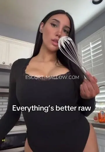 Escort Mallow Tiffany — 2