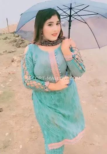 Escort Mallow Katie — 5