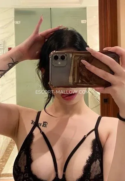 Escort Mallow Ariel — 4