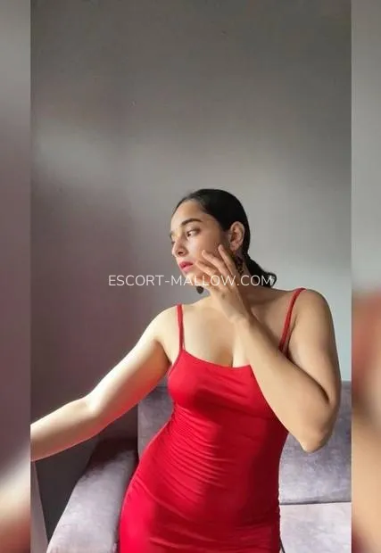 Escort Mallow Lavinia