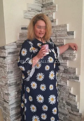 Escort Mallow Dakota — 6