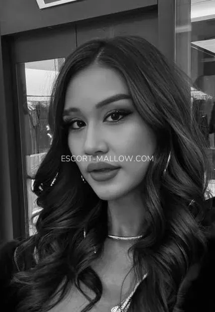 Escort Mallow Emma — 3