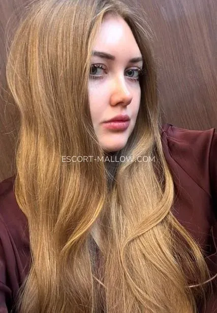 Escort Mallow Nadia — 1