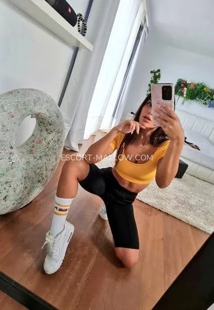 Escort Mallow Ingrid — 3