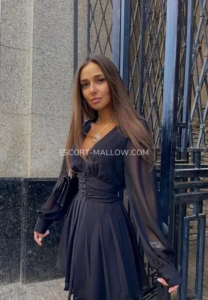 Escort Mallow Perpetua — 4