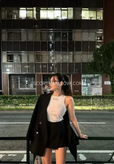 Escort Mallow Ann-marie — 1
