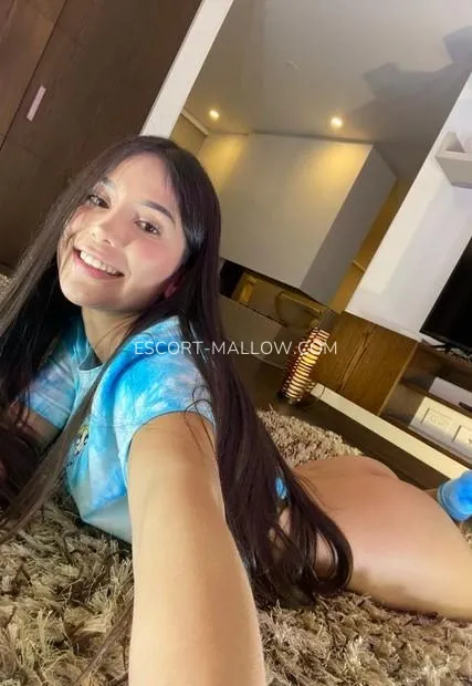 Escort Mallow hanna