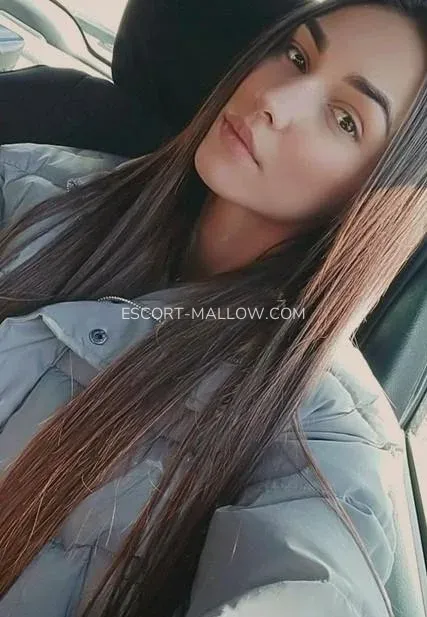 Escort Mallow Therese — 5