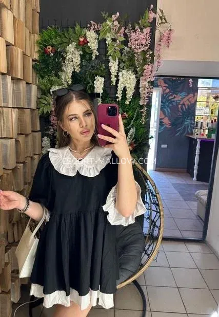 Escort Mallow Sara — 5