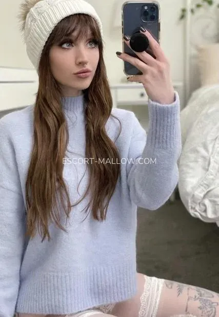 Escort Mallow Riley — 4