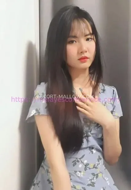 Escort Mallow Iliane — 3