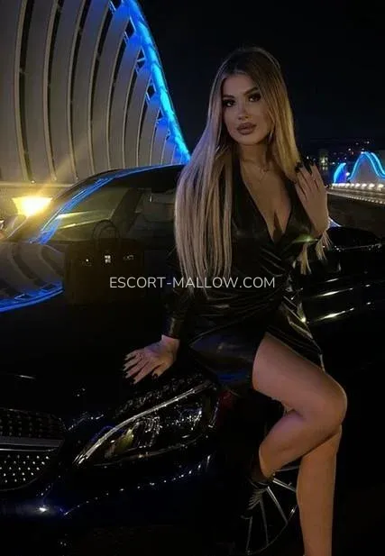 Escort Mallow Shelby — 1
