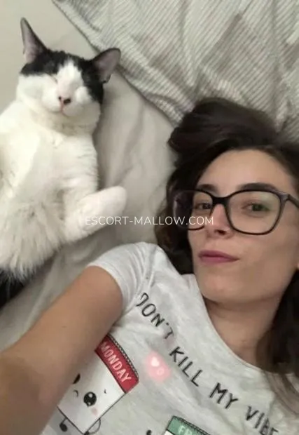 Escort Mallow amanda