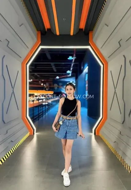 Escort Mallow Catherine — 6