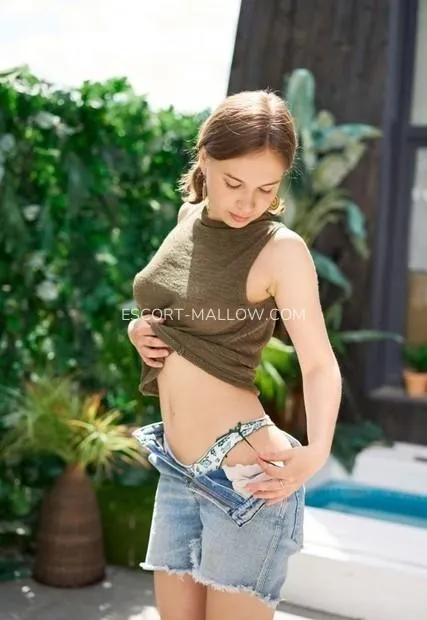 Escort Mallow Daniela — 2