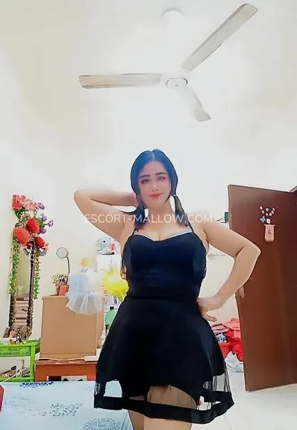 Escort Mallow Amanda — 9