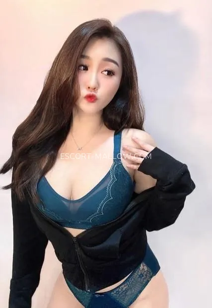 Escort Mallow Jocelyn — 2