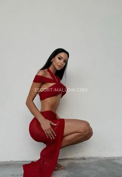 Escort Mallow Iliane — 4