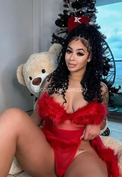 Escort Mallow Gala — 2