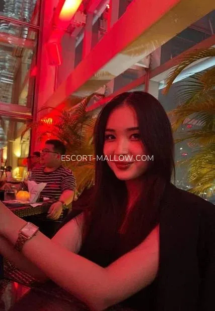 Escort Mallow Simona — 5