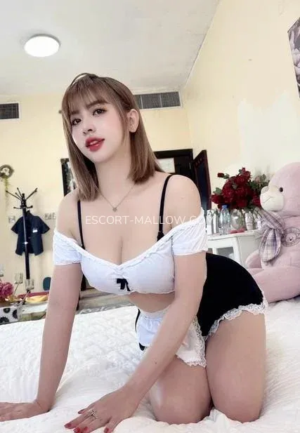 Escort Mallow Sabrina — 1