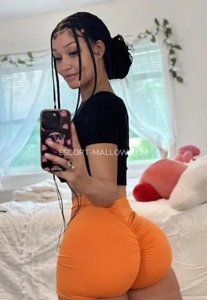 Escort Mallow Erika — 1