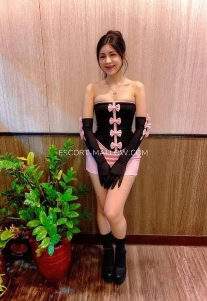 Escort Mallow Clorinda — 2