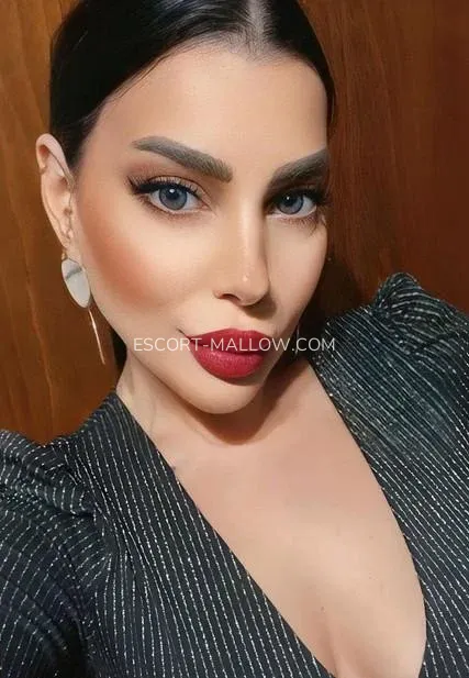 Escort Mallow Sofia — 5