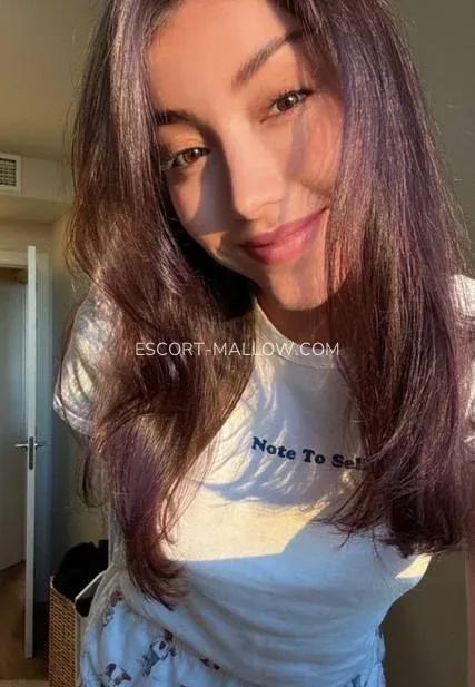 Escort Mallow Marianne — 1