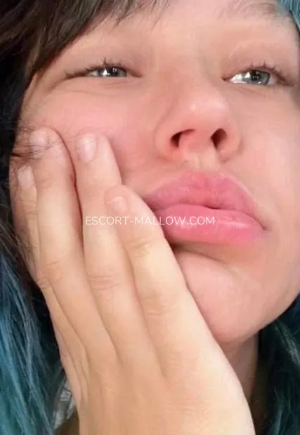 Escort Mallow liliana