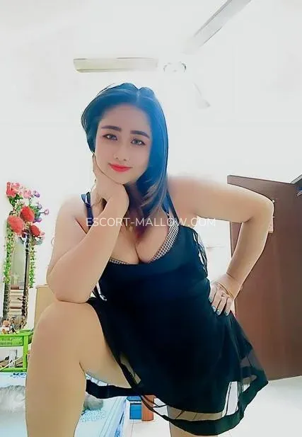 Escort Mallow Amanda — 10