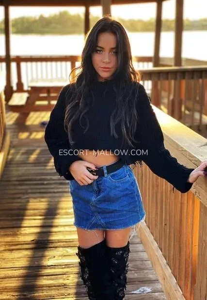 Escort Mallow Ashlyn — 1