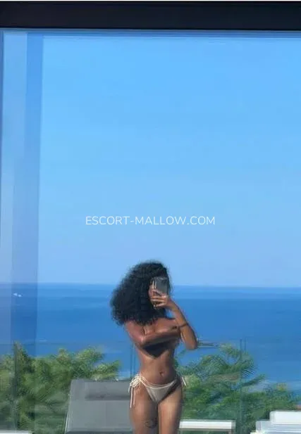 Escort Mallow Paris — 5