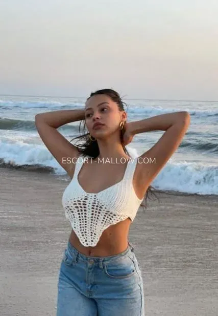 Escort Mallow Inger — 5