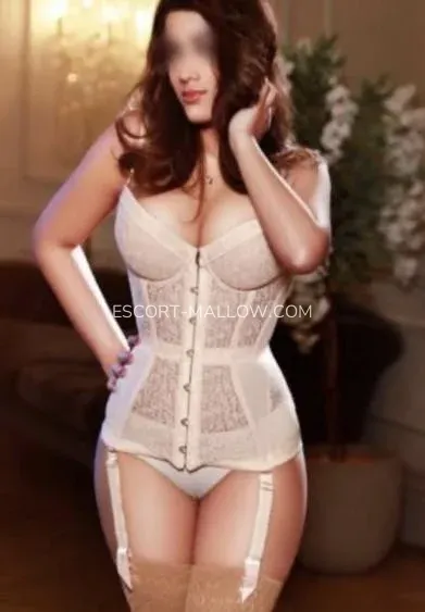 Escort Mallow Lisa — 4