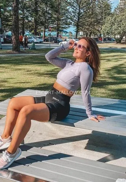 Escort Mallow Elena — 1