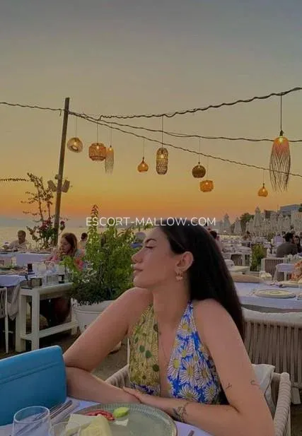 Escort Mallow Faith — 4