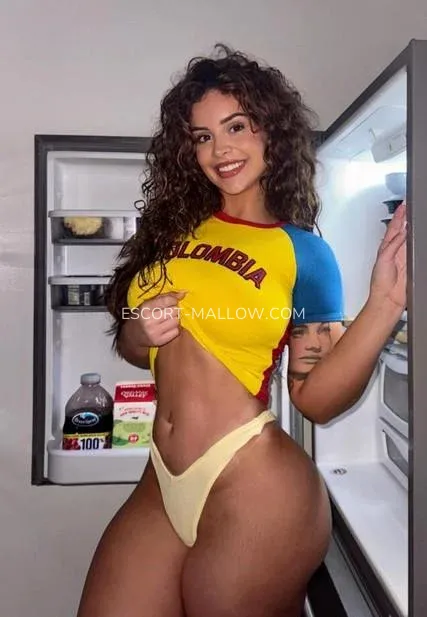 Escort Mallow Leah — 1