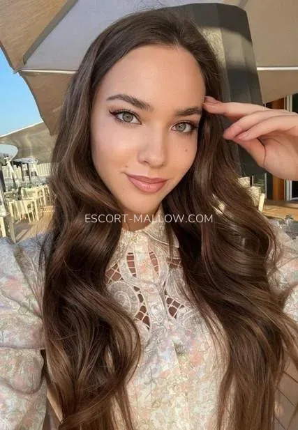 Escort Mallow Reagan — 1