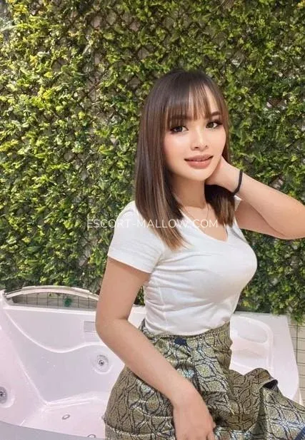 Escort Mallow Klara — 3